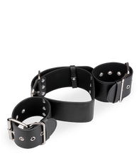 Load image into Gallery viewer, Faux leather collar with handcuffs